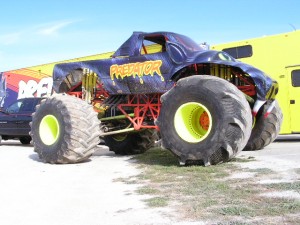 PREDATOR PROWLER TRUCK BODY MONSTER JAM